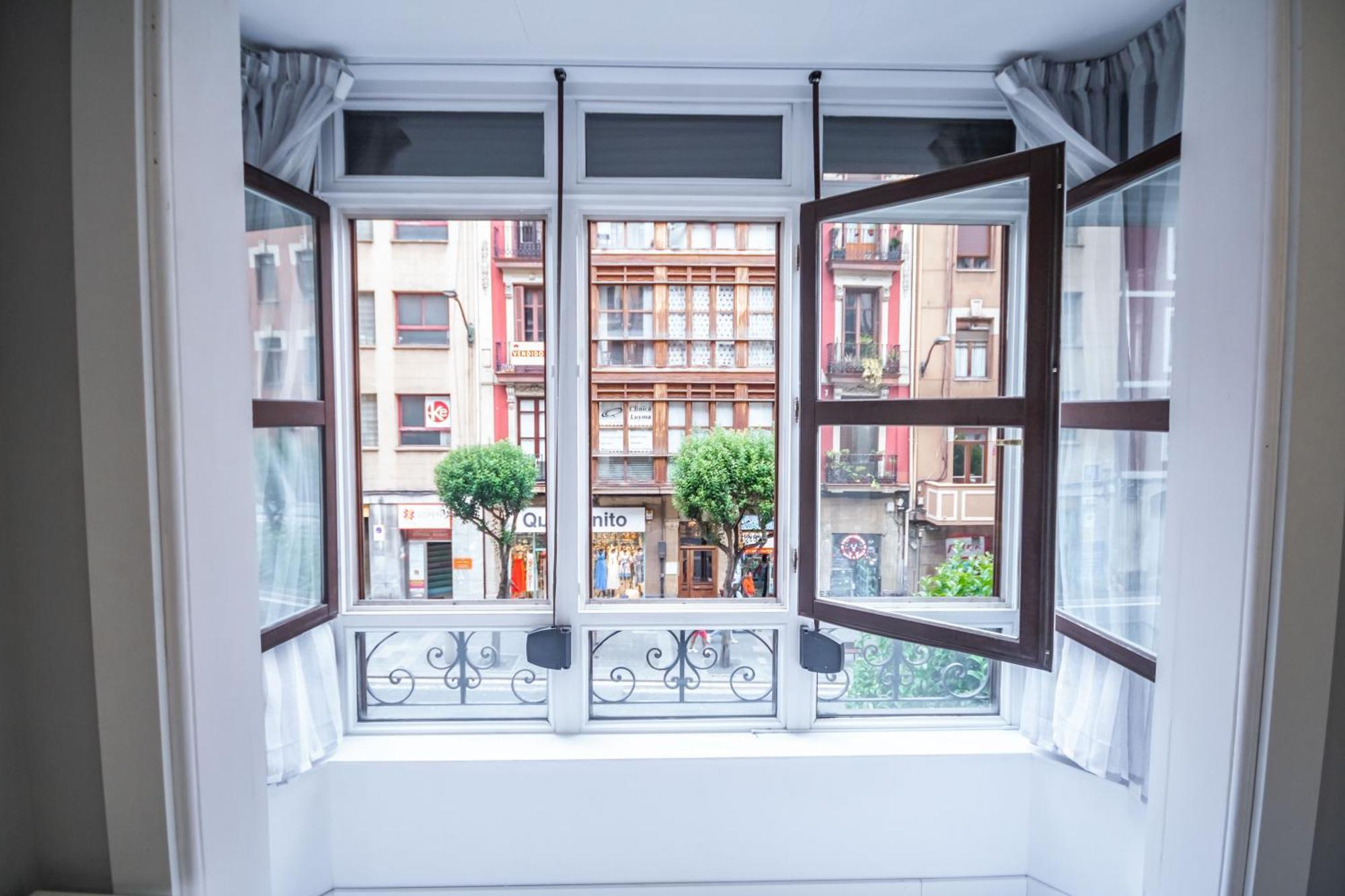 Gran Apartamento 6 Suites Bilbao Center Exteriör bild